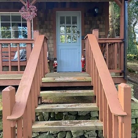 Willow Lodge *